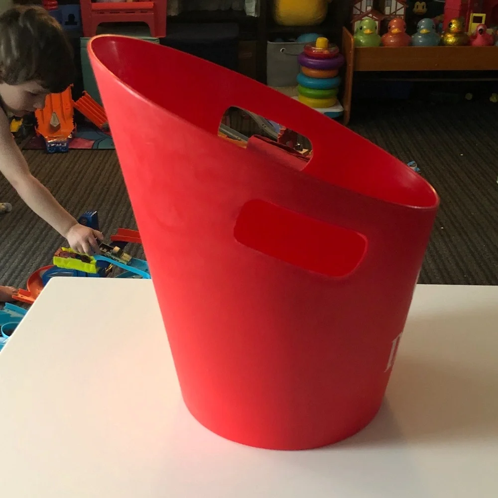 1.5 Gallon Cold Drinks Ice Bucket